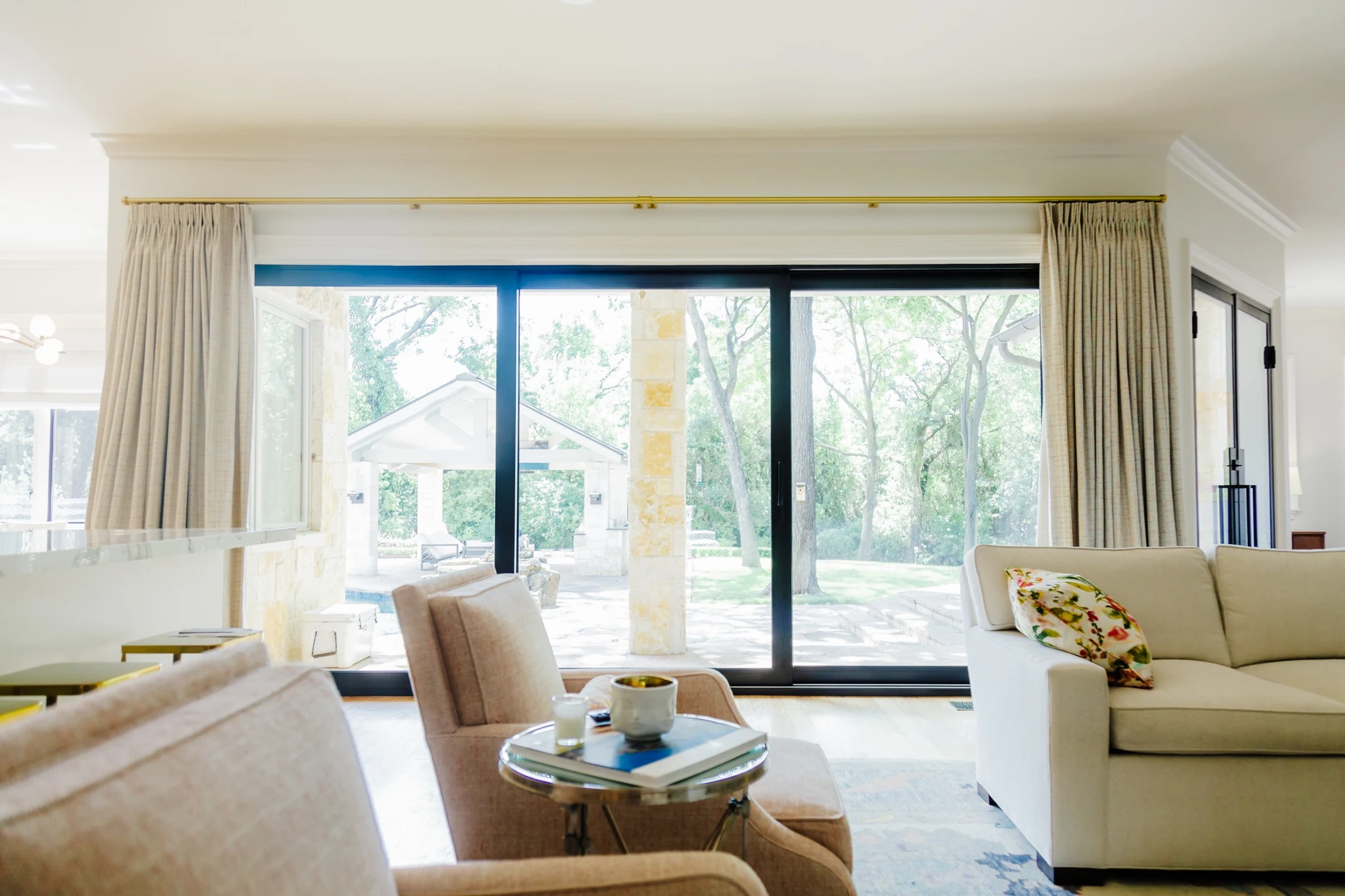 Aluminum lift and slide patio door
